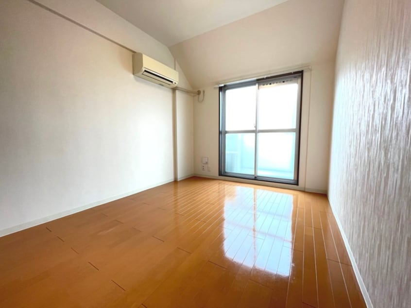 居室 ジョルジュ磯子