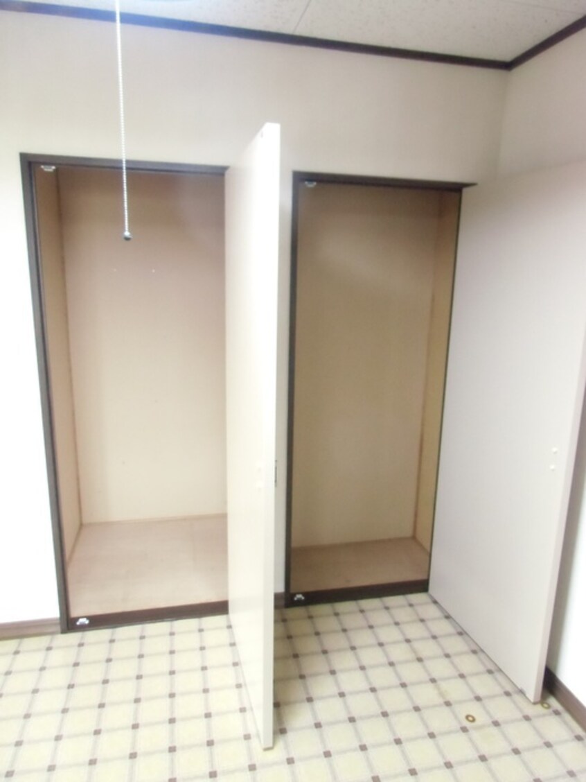 収納 メゾンド　ソレ－ユ