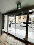 玄関 久里浜ＧＬ４ビル