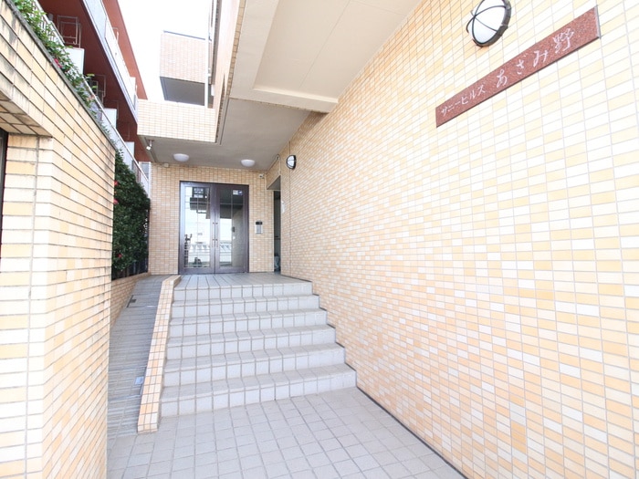 エントランス部分 サニ－ヒルズあざみ野