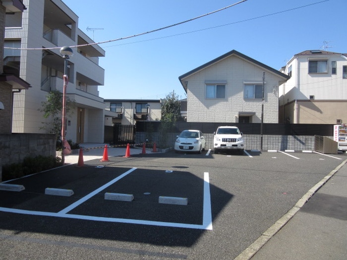 駐車場 ヘーベルメゾン・グリー
