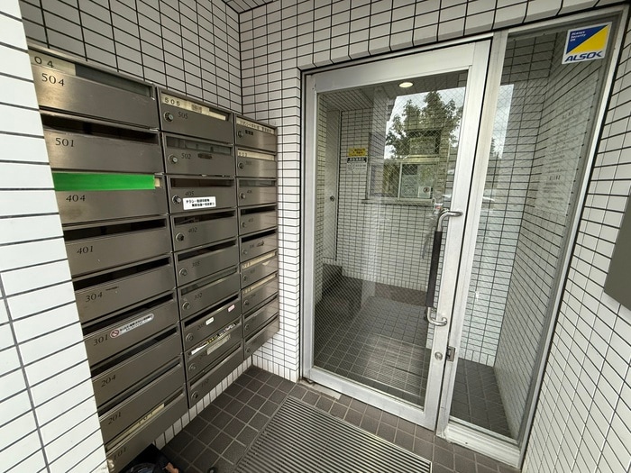 エントランス部分 ミリオンコート中村橋（505）