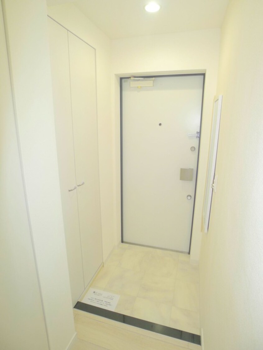 玄関 レオーネ金町