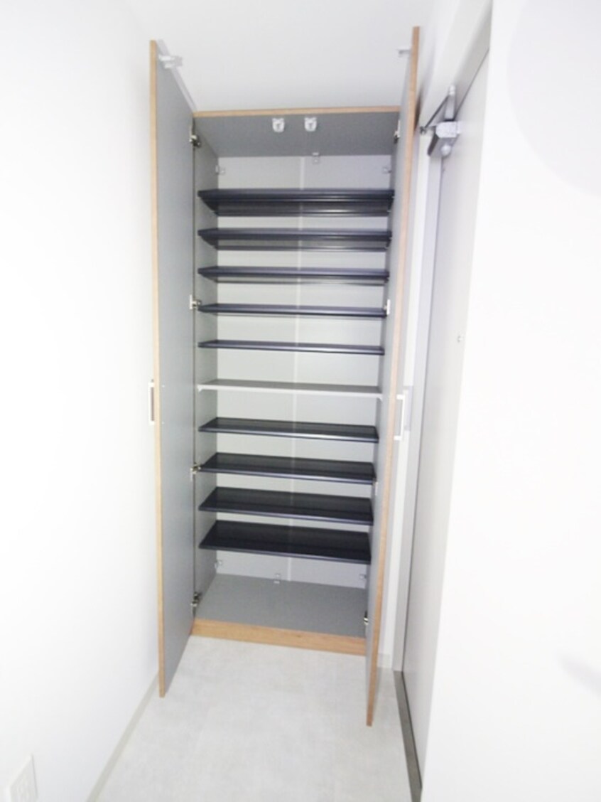 靴箱 ロックス新百合ヶ丘