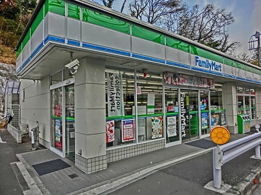 ファミリーマート小浦権太坂店(コンビニ)まで350m マスターズ保土ケ谷