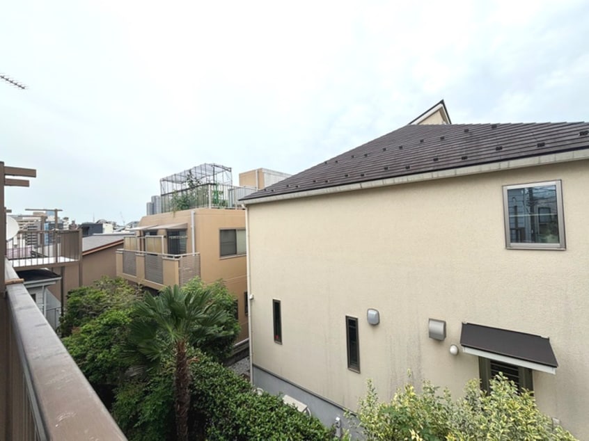 室内からの展望 ヒルハウス