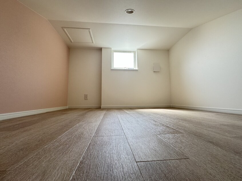 ロフト 仮)プラート