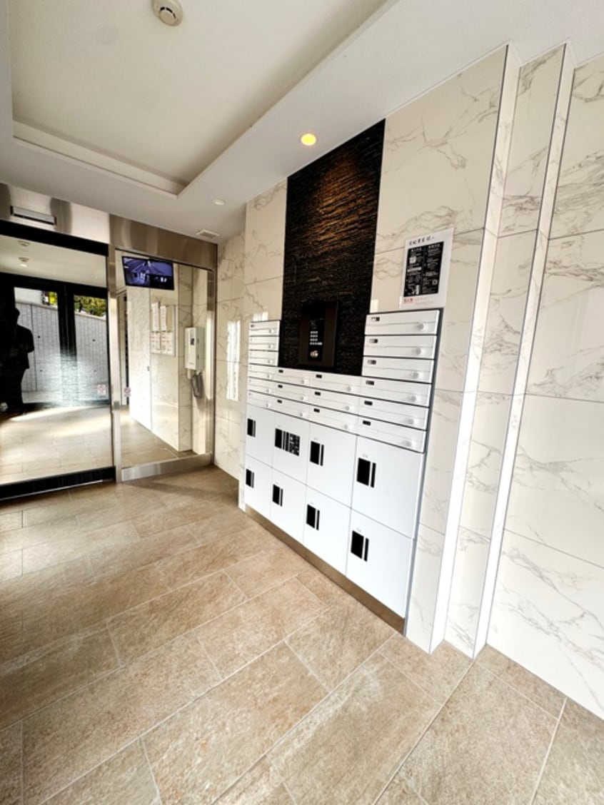 エントランス部分 セピアコート上大岡