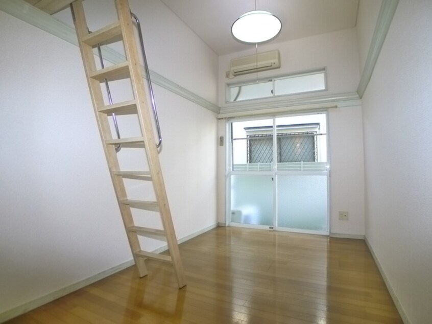 室内からの展望 つくしが丘タウンハウス