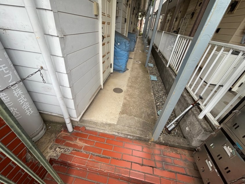 エントランス部分 アップルハウスかすみ