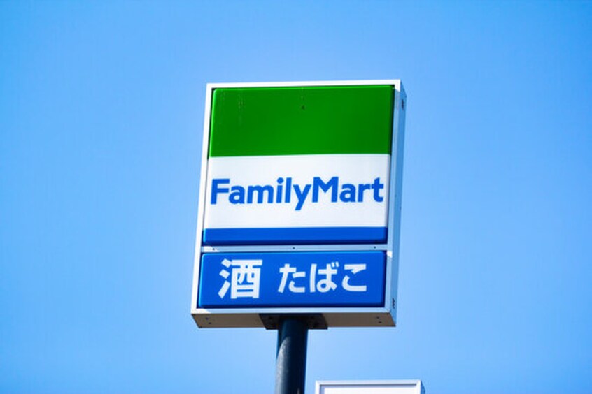 ファミリーマート西武狭山ケ丘駅前店(コンビニ)まで88m 仮）ラコリーナ狭山