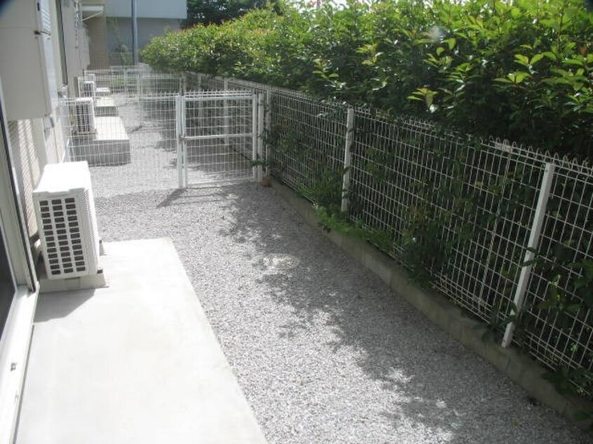 ベランダ・バルコニー フローリッシュ