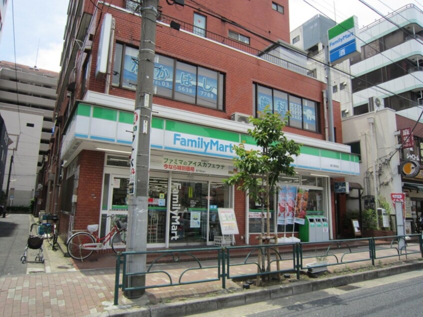 ファミリーマート　菊川駅前店(コンビニ)まで78m ファーストプレイス菊川（1101）
