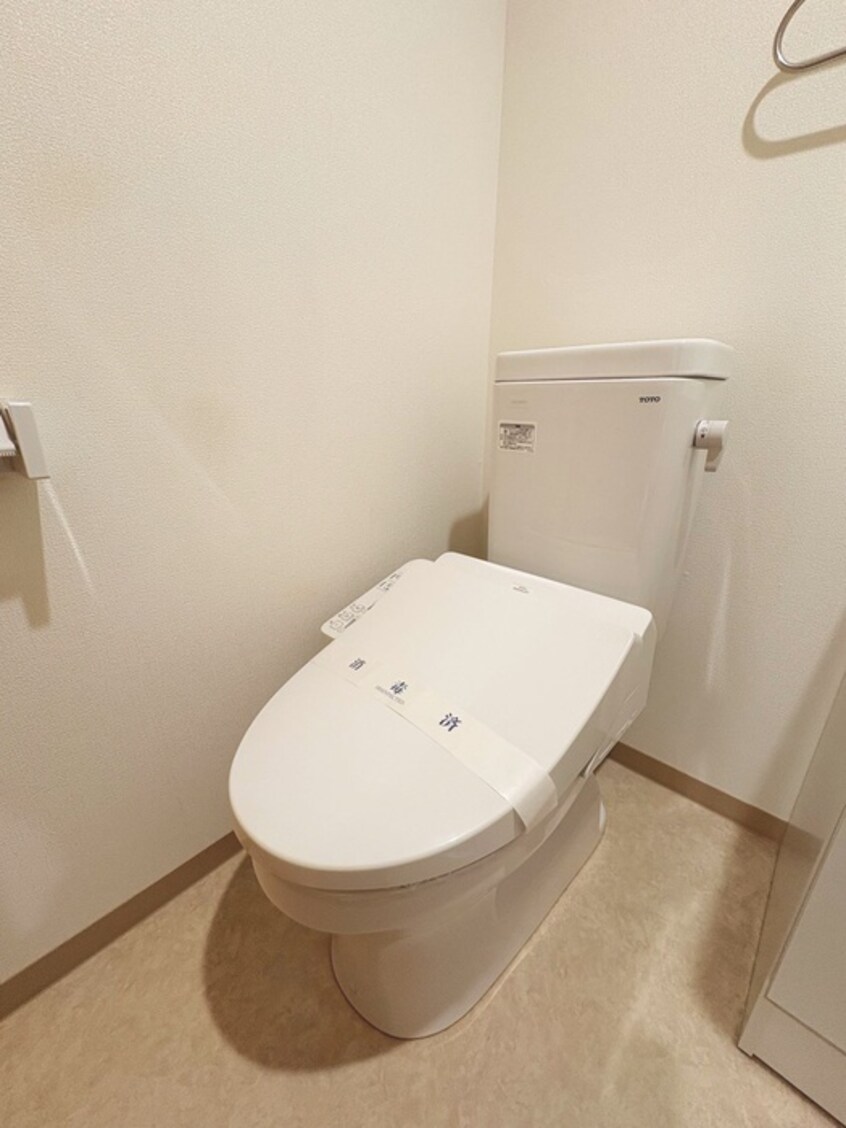 トイレ ハイツ凪