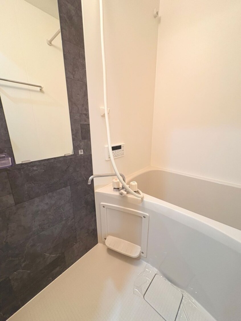 バス／シャワールーム等 ハイツ凪