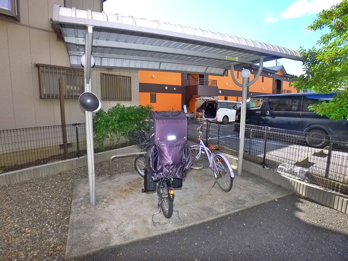 駐輪場 アウリイ　ハレ