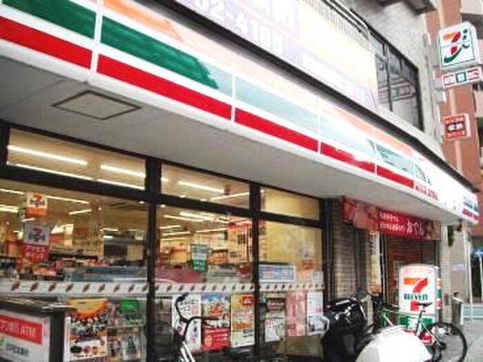セブン-イレブン　豊島北大塚2丁目店(コンビニ)まで57m ウエリスアーバン大塚
