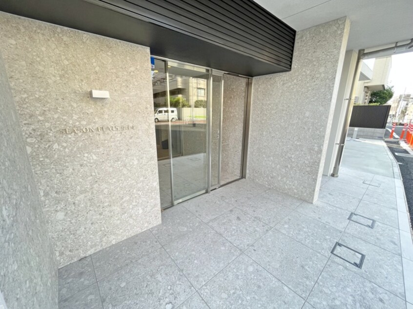 エントランス部分 SEASON FLATS中十条