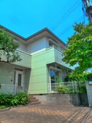 ブリージングタウン百草園Ｇ２の外観