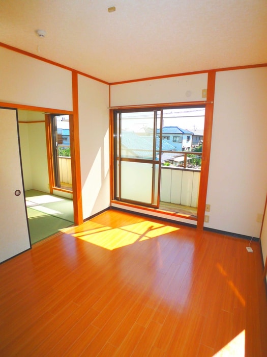 居室 トモエハイツ