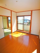 居室 トモエハイツ