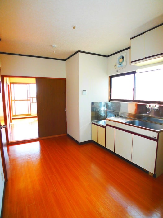 居室 トモエハイツ