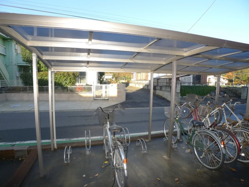 駐輪場 シャト－ブリアン・フラットⅡ