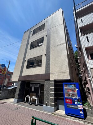 LIBERTA椎名町