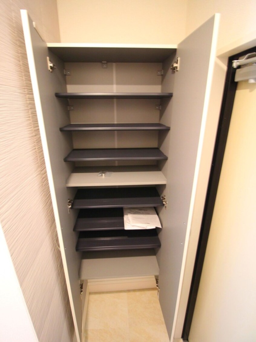 靴箱 ルリアン西新井本町