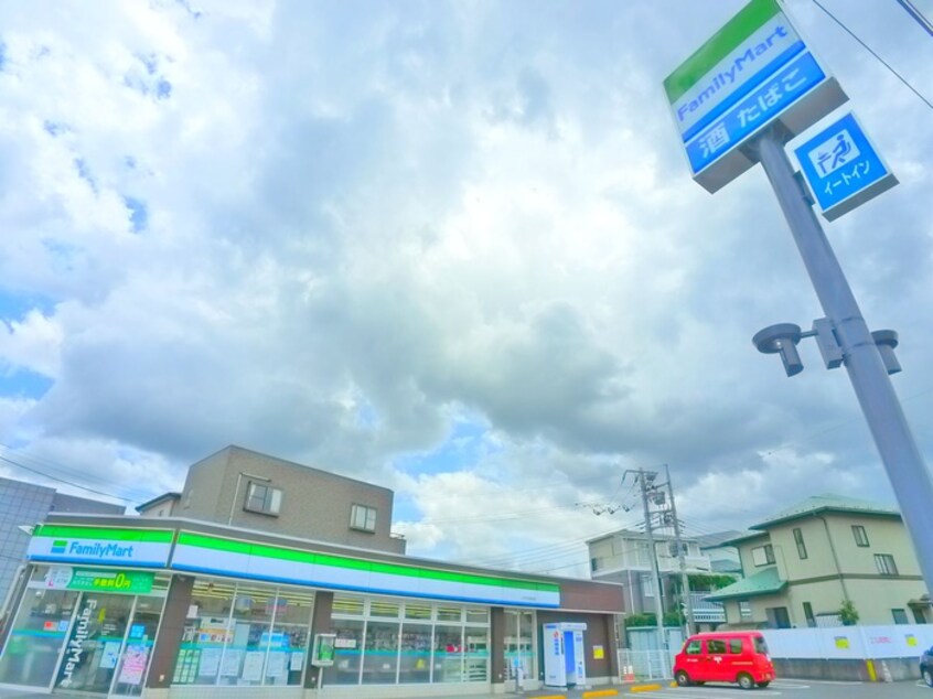 ファミリーマート(コンビニ)まで410m ＭＥＬＤＩＡ京成大和田Ⅱ