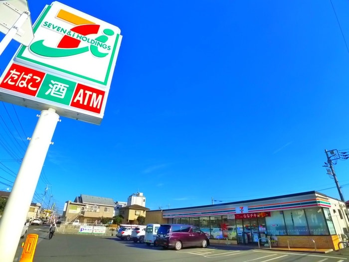 セブンイレブン(コンビニ)まで200m ザドチェスター