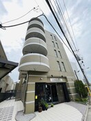 クレストグラードの外観