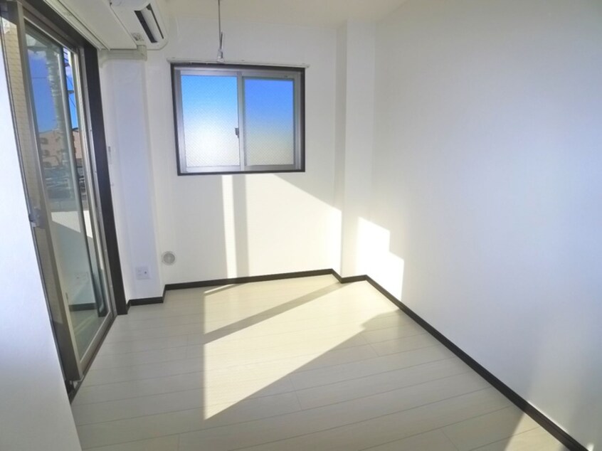 居室 パインリーブス