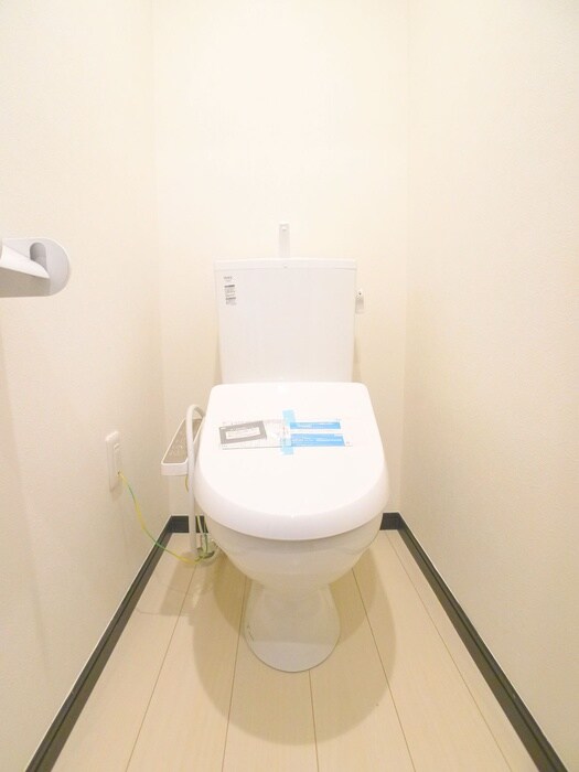 トイレ パインリーブス