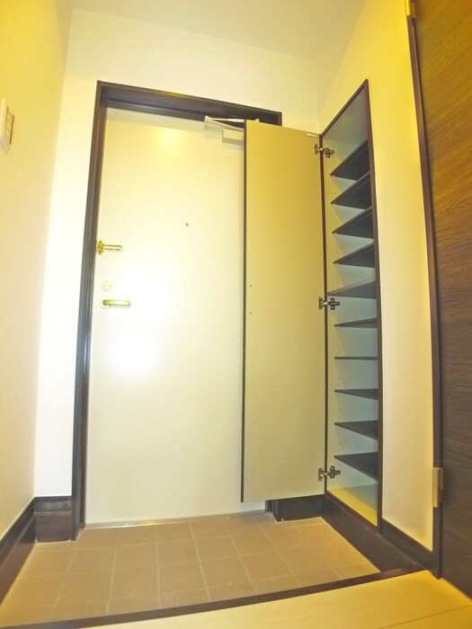 玄関 パインリーブス