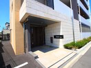エントランス部分 仮)ﾌﾟﾚﾃﾞｨｱﾝｽﾌｫｰﾄ北本ﾗｲｽﾞ(402)