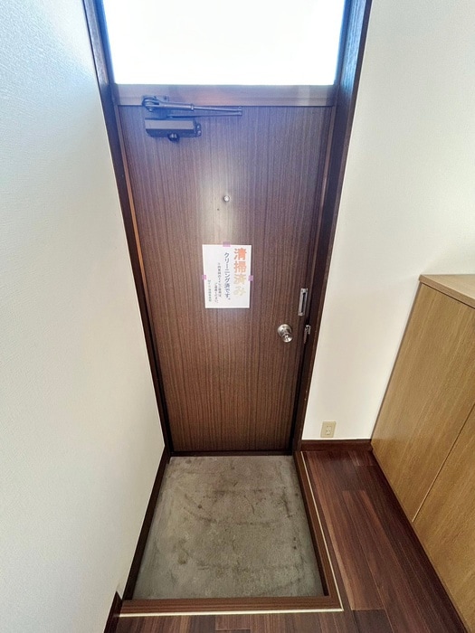 玄関 スタ－フラッツ