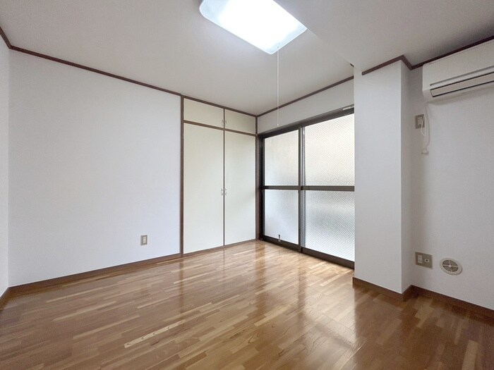 居室 クレスト恋が窪