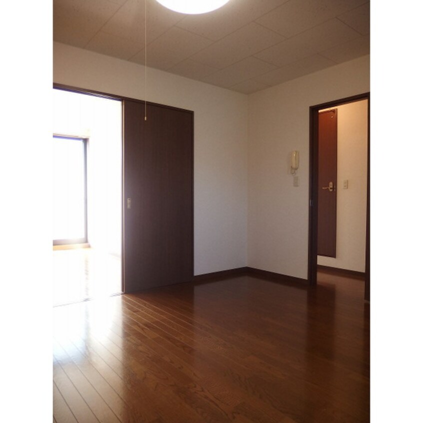 内観写真 プレジールI