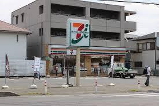 セブンイレブン鶴ヶ島川鶴店(コンビニ)まで800m プレジールI