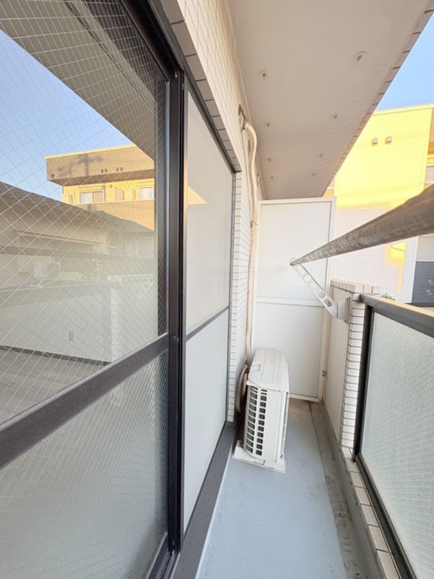 ベランダ・バルコニー ミラ轟