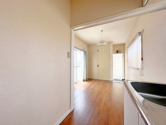 居室 ホワイトルーム