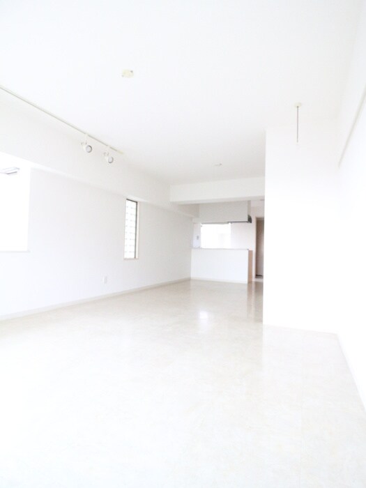 居室 パステル八芳