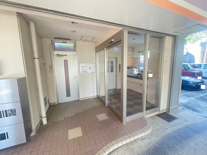 エントランス部分 パステル八芳