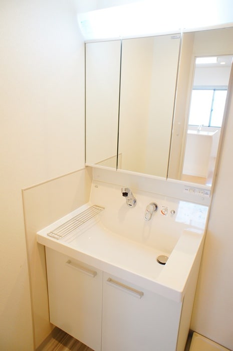 洗面 パステル八芳