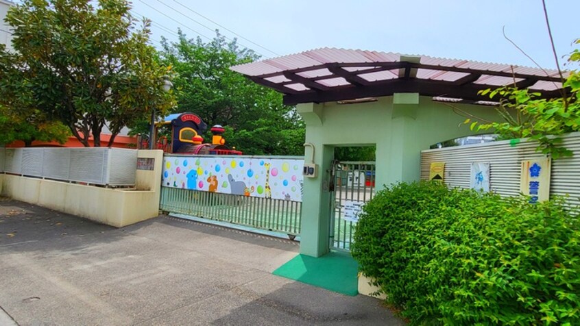 上尾幼稚園(幼稚園/保育園)まで14m 都築ハイツ