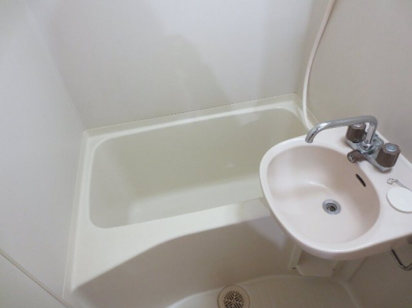 バス／シャワールーム等 ボ－ジャ－ディン