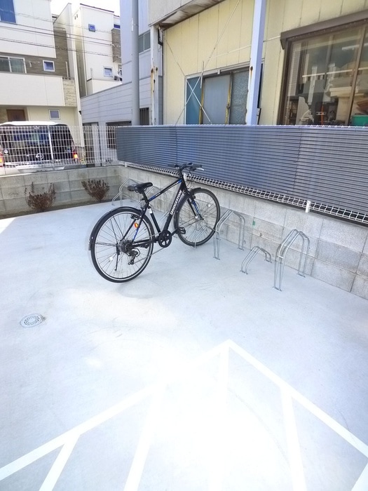 駐輪場 フォレスト