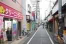 商店街クリーニング店(ショッピングセンター/アウトレットモール)まで100m ＡＴＯＲＥ代田橋