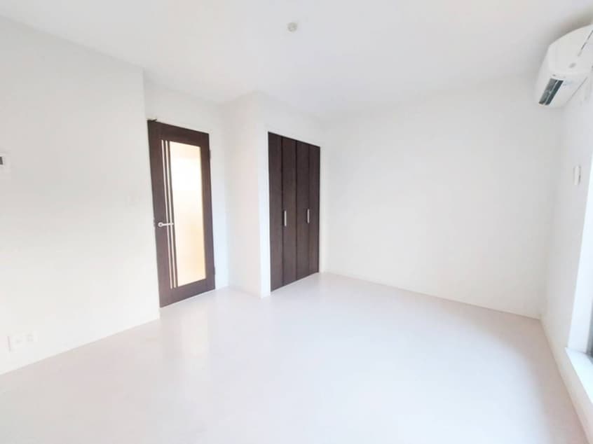 居室 シャングリラ